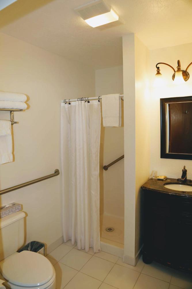 Queen Room - A5 interior